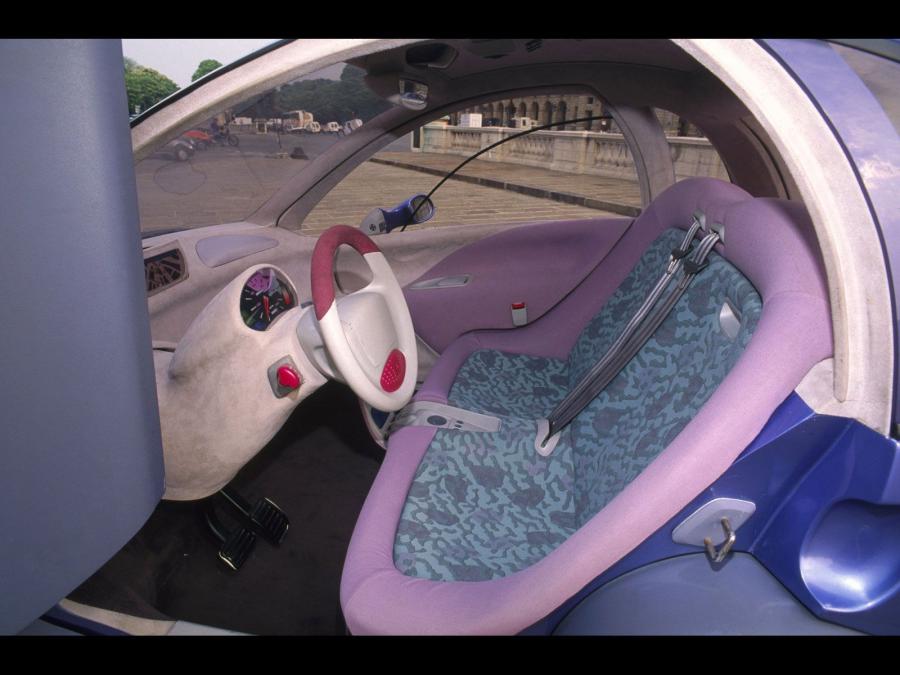  Renault Zoom Concept 1992 года  (фото 2 из 3)